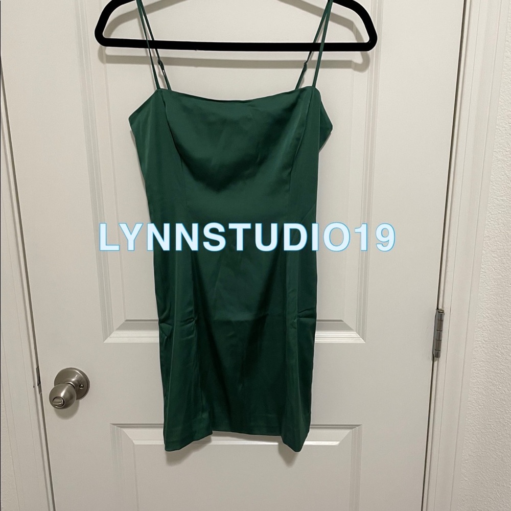 Brand new Aritzia Sunday Best Shimmer Dress Green - Picture 4 of 6